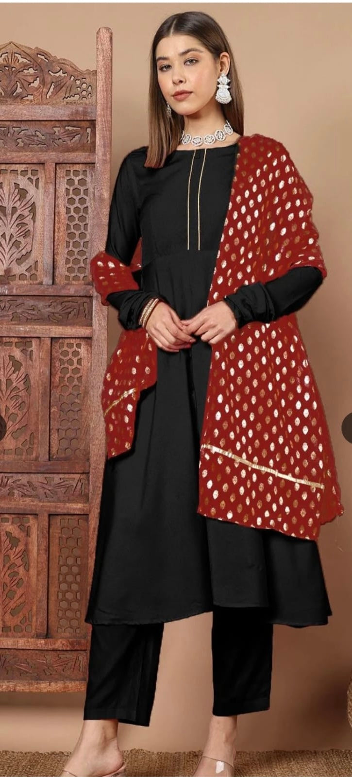Classic Black & Crimson Bandhani Set